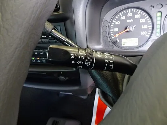 ボンゴバン DX 1t 4WD 2/5人乗り 5ドア ガソリン