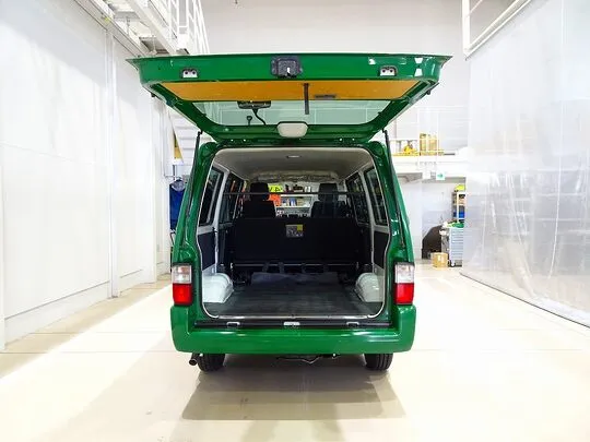 ボンゴバン DX 1t 4WD 2/5人乗り 5ドア ガソリン