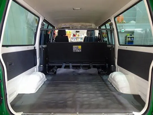 ボンゴバン DX 1t 4WD 2/5人乗り 5ドア ガソリン
