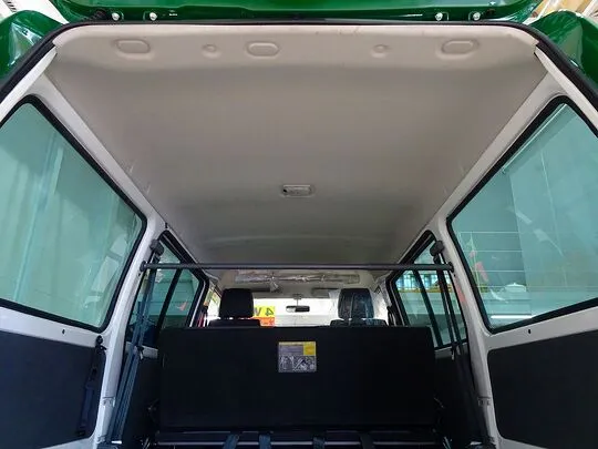 ボンゴバン DX 1t 4WD 2/5人乗り 5ドア ガソリン