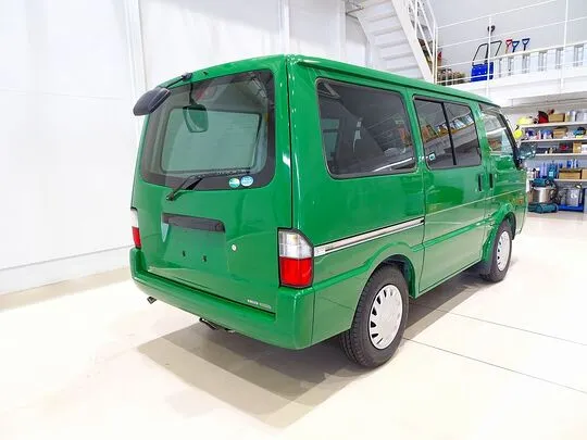 ボンゴバン DX 1t 4WD 2/5人乗り 5ドア ガソリン