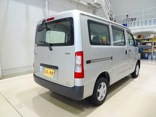 タウンエースバン DX 0.7t 4WD 2/5人乗り 5ドア ガソリン