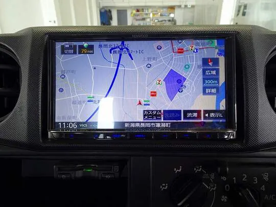 デュトロ 2t FJL 標準 平ボデー 総重量5t未満