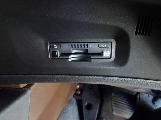 ギガ 13.8t 4軸 アルミウイング リアエアサス 380ps 未使用車