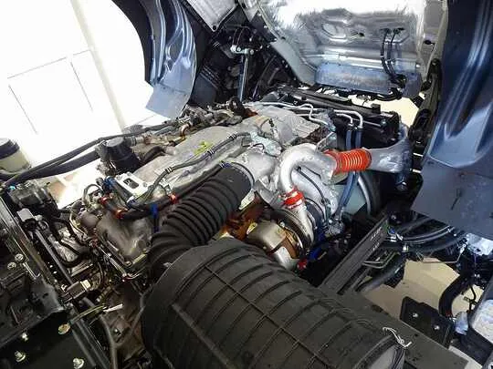 ギガ 13.8t 4軸 アルミウイング リアエアサス 380ps 未使用車
