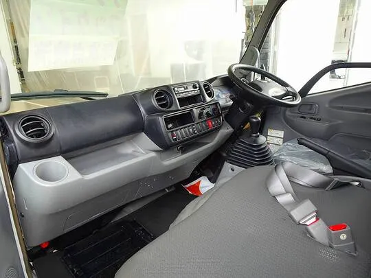 【年次点検済】デュトロ  2t 4WD FJL 標準 タダノ3段クレーン付