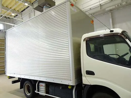 ダイナ 2t FJL 標準セミロング アルミバン 総重量5t未満