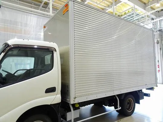 ダイナ 2t FJL 標準セミロング アルミバン 総重量5t未満
