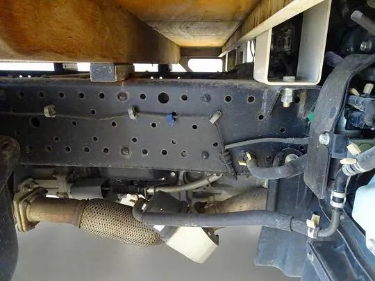 エルフ 2t FFL 標準 平ボデー 総重量5t未満