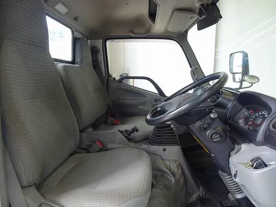 デュトロ 2t 4WD FJL 標準ロング ユニック3段クレーン付