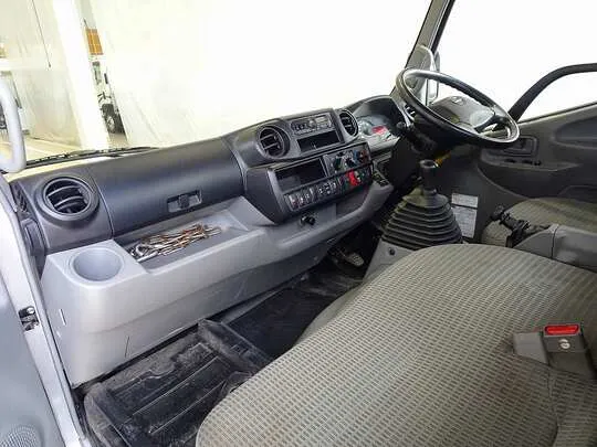 デュトロ 2t 4WD FJL 標準ロング ユニック3段クレーン付