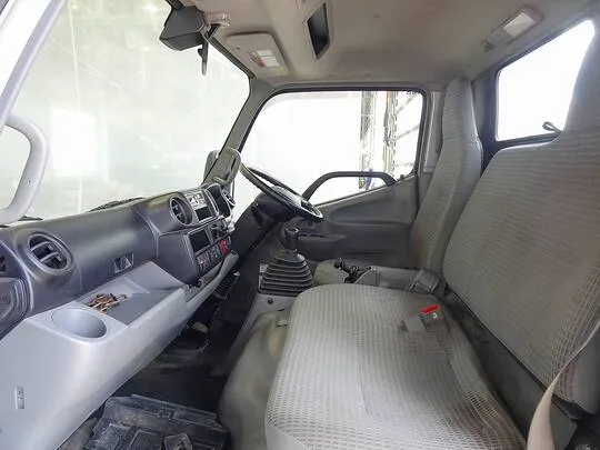 デュトロ 2t 4WD FJL 標準ロング ユニック3段クレーン付