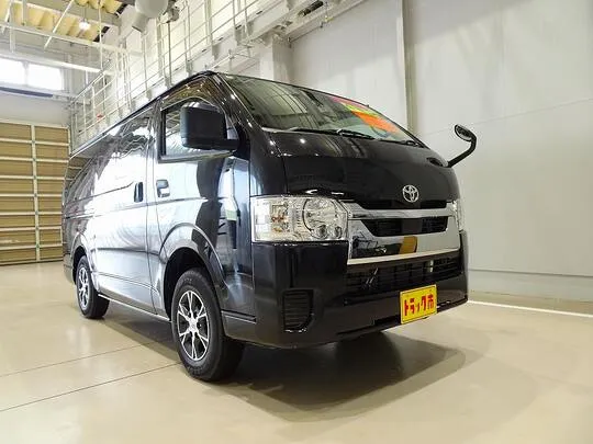 ハイエースバン DX GL-P 1t 4WD 3/6人乗り 5ドア 未使用車