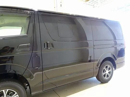 ハイエースバン DX GL-P 1t 4WD 3/6人乗り 5ドア 未使用車