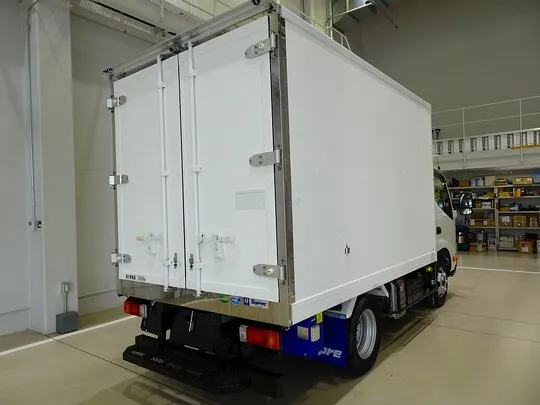デュトロ 1.95t FJL 標準 低温冷凍車 スタンバイ付 総重量5t未満