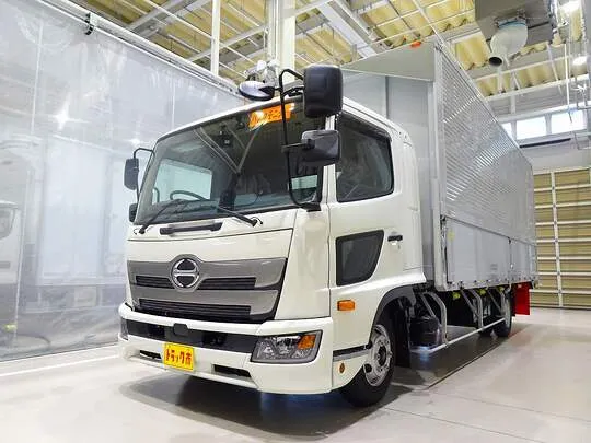 レンジャー 2.85t ワイドベッド付 アルミウイング 240ps