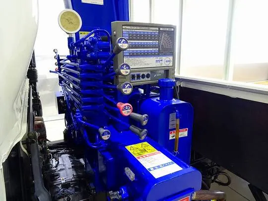 デュトロ 3.95t 高床 ワイドロング アルミブロック タダノ4段クレーン付