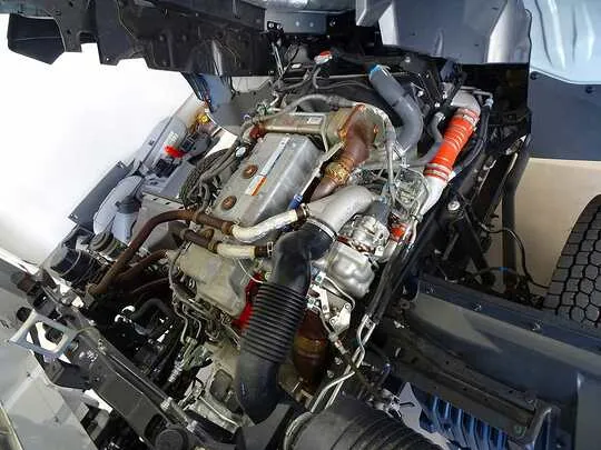 レンジャー 2.65t ワイドベッド付 アルミウイング リアエアサス 240ps 未使用車