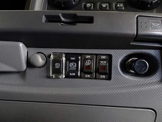 フォワード 2.55t ワイドベッド付 アルミウイング フルゲート付 240ps