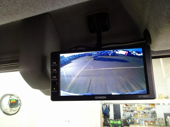 フォワード 2.55t ワイドベッド付 アルミウイング フルゲート付 240ps