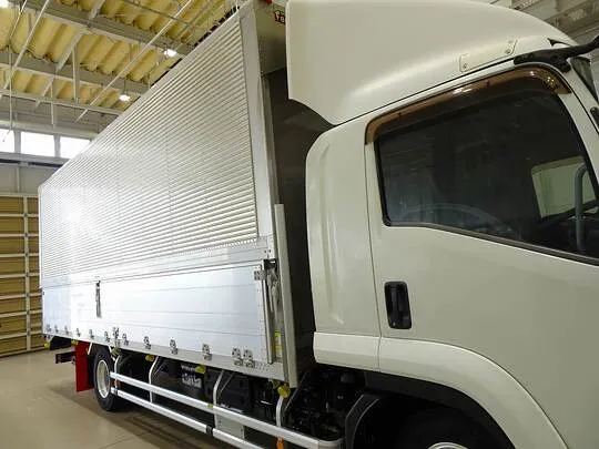 フォワード 2.55t ワイドベッド付 アルミウイング フルゲート付 240ps