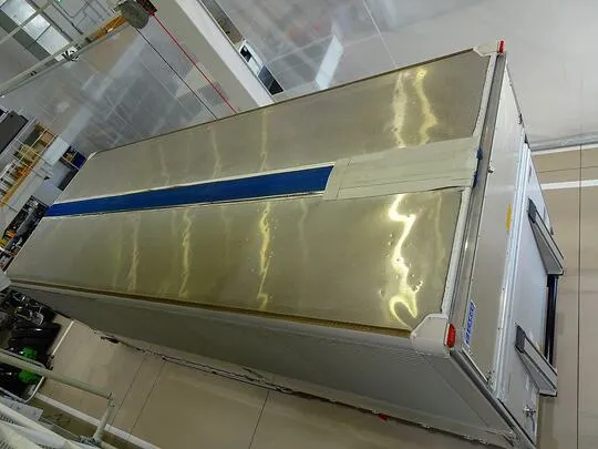 フォワード 2.55t ワイドベッド付 アルミウイング フルゲート付 240ps