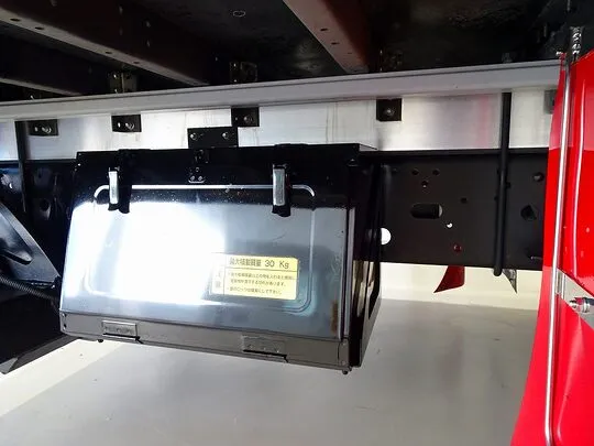 フォワード 2.55t ワイドベッド付 アルミウイング フルゲート付 240ps