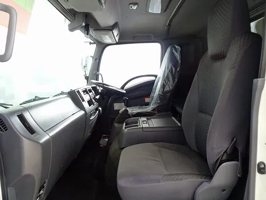 フォワード 2.55t ワイドベッド付 アルミウイング フルゲート付 240ps