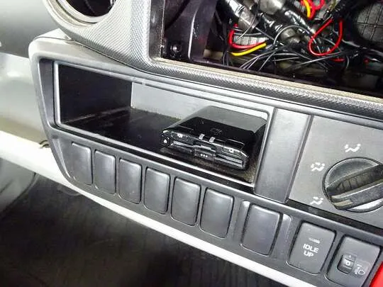 ダイナ 1.25t 4WD FJL Sタイヤ 平ボデー