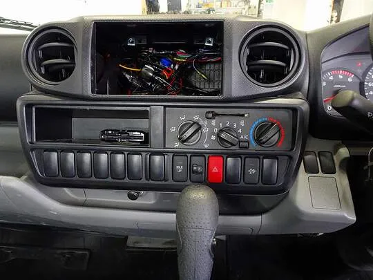 ダイナ 1.25t 4WD FJL Sタイヤ 平ボデー