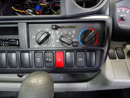 ダイナ 1.25t 4WD FJL Sタイヤ 平ボデー