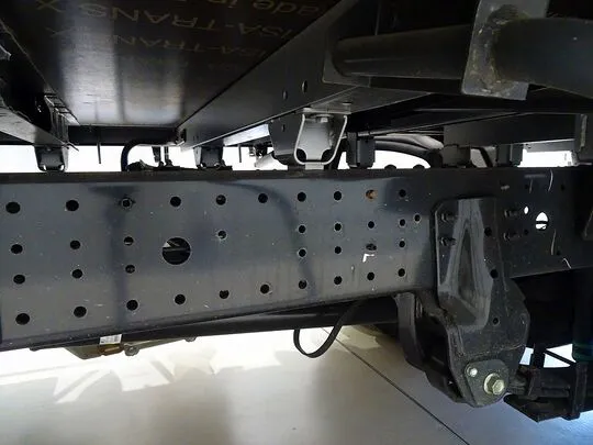 ダイナ 2t FJL 標準セミロング 平ボデー 総重量5t未満