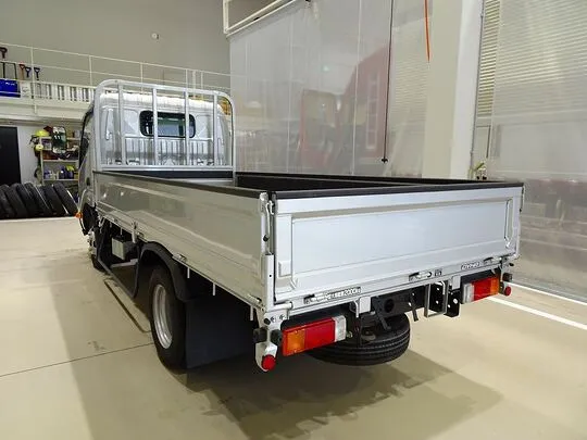 ダイナ 2t FJL 標準セミロング 平ボデー 総重量5t未満