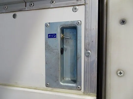 プロフィア 12t 3軸 1デフ 低温冷凍ウイング リアエアサス スタンバイ/サブエンジン付 380ps