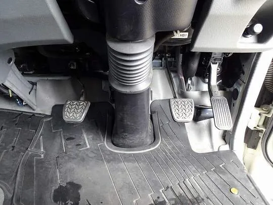 デュトロ 2.95t FJL 標準ロング 中温冷凍車