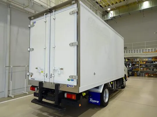 デュトロ 2.95t FJL 標準ロング 中温冷凍車