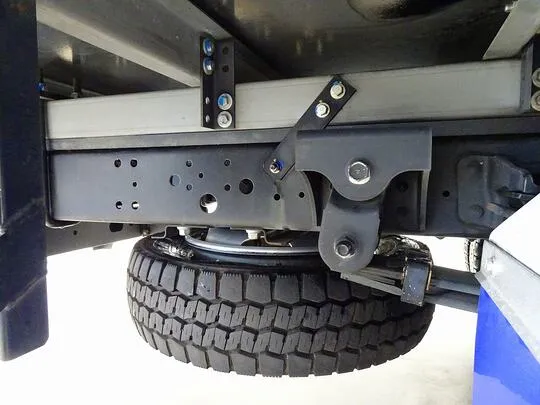 デュトロ 2.95t FJL 標準ロング 中温冷凍車