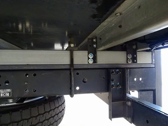 デュトロ 2.95t FJL 標準ロング 中温冷凍車