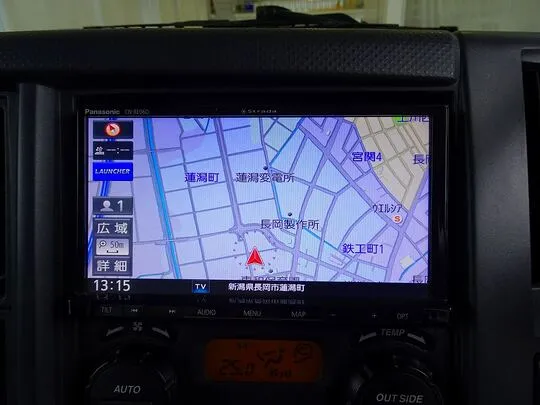 フォワード 3.75t 標準ベッドレス アルミブロック 平ボデー リアエアサス 210ps