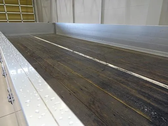 フォワード 3.75t 標準ベッドレス アルミブロック 平ボデー リアエアサス 210ps