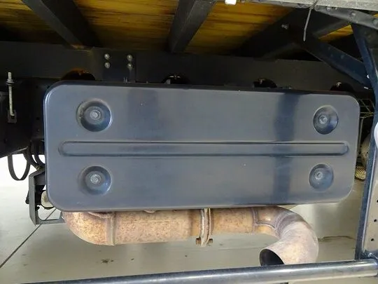 フォワード 3.75t 標準ベッドレス アルミブロック 平ボデー リアエアサス 210ps