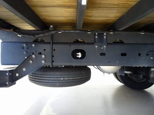 フォワード 3.75t 標準ベッドレス アルミブロック 平ボデー リアエアサス 210ps