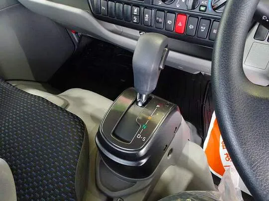 ダイナ 1.35t 4WD FJL Wタイヤ 垂直P/G付