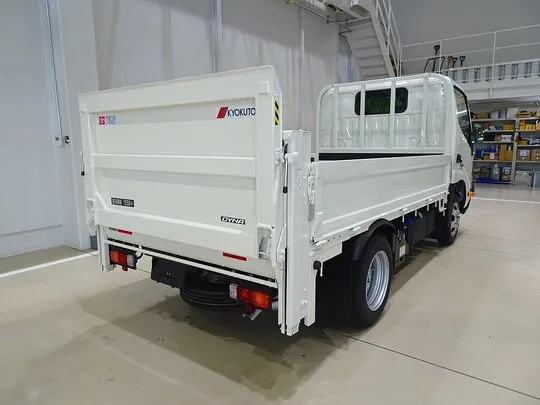 ダイナ 1.35t 4WD FJL Wタイヤ 垂直P/G付
