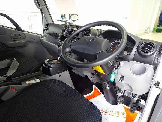 ダイナ 1.35t 4WD FJL Wタイヤ 垂直P/G付