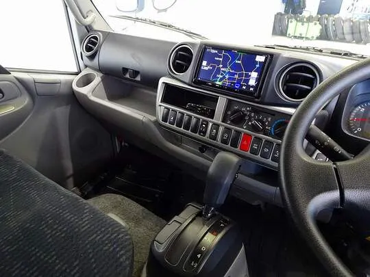 トヨエース 2t FJL 標準 アルミバン 垂直PG付