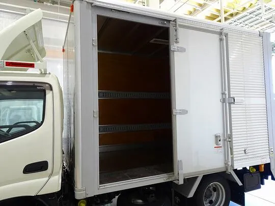 トヨエース 2t FJL 標準 アルミバン 垂直PG付
