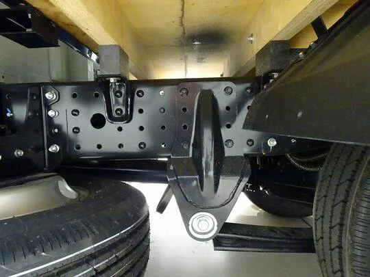 キャンター 2t 全低床 標準 Wキャブ/垂直PG付 未使用車