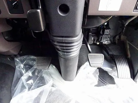 キャンター 2t 全低床 標準 Wキャブ/垂直PG付 未使用車