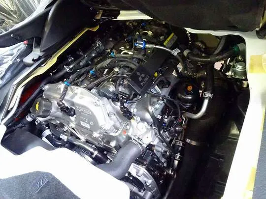 キャンター 2t 全低床 標準 Wキャブ/垂直PG付 未使用車